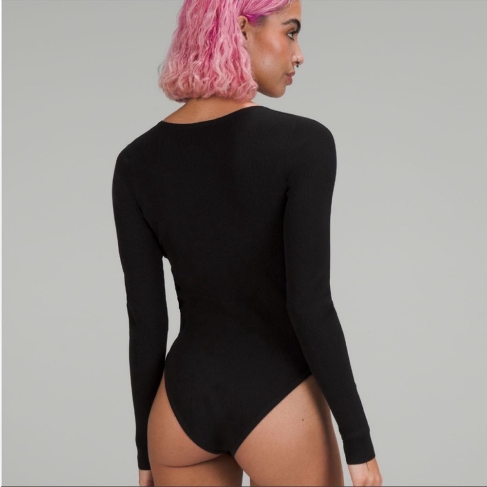 Lululemon Tight-Fit Long-Sleeve Knit Bodysuit